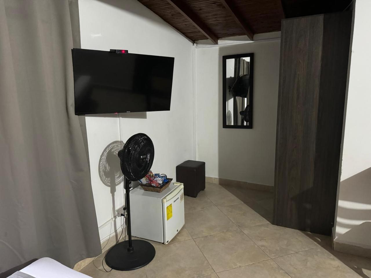 Gemas San Joaquin 1 Hotel Medellin Luaran gambar