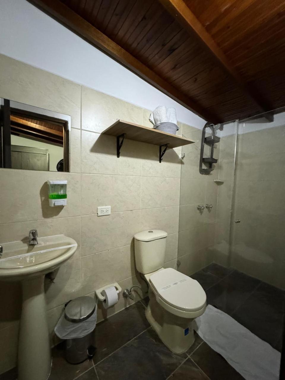 Gemas San Joaquin 1 Hotel Medellin Luaran gambar