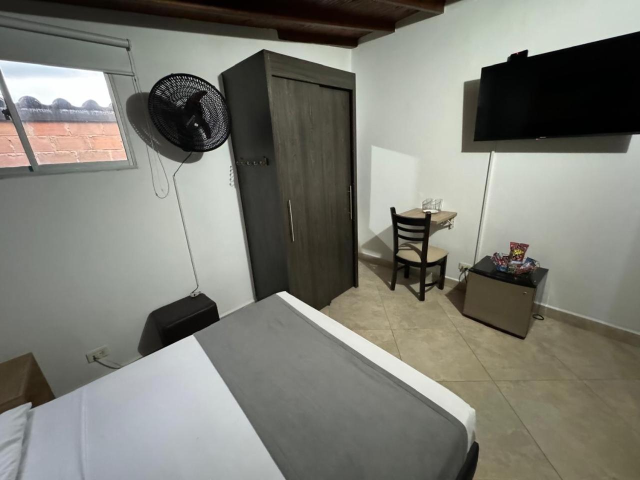 Gemas San Joaquin 1 Hotel Medellin Luaran gambar