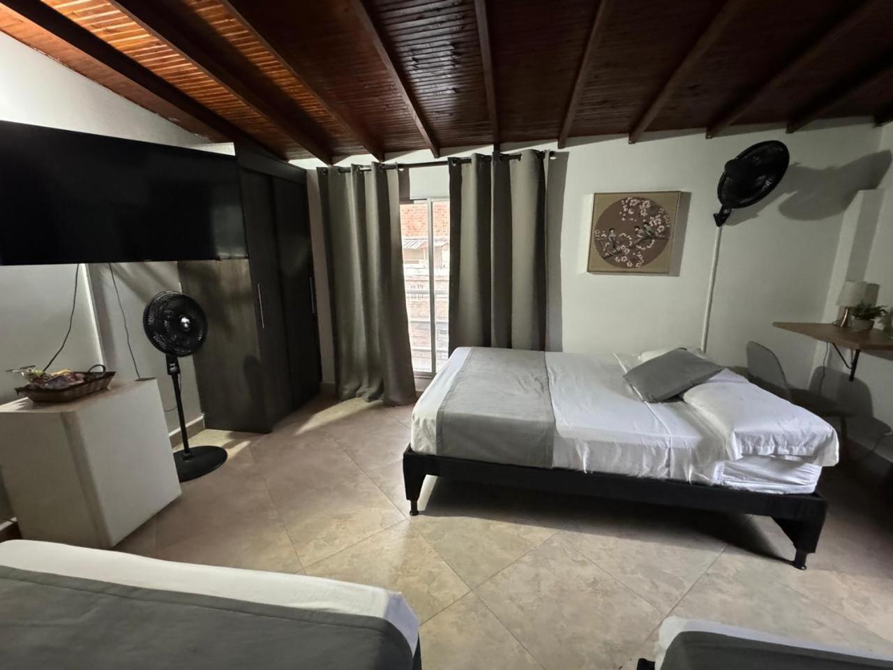 Gemas San Joaquin 1 Hotel Medellin Luaran gambar