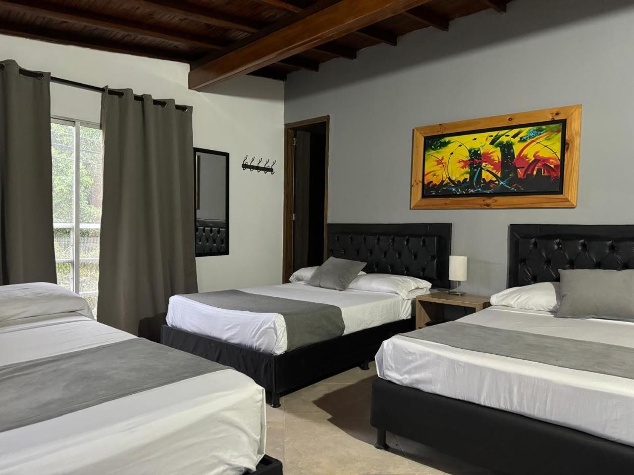 Gemas San Joaquin 1 Hotel Medellin Luaran gambar