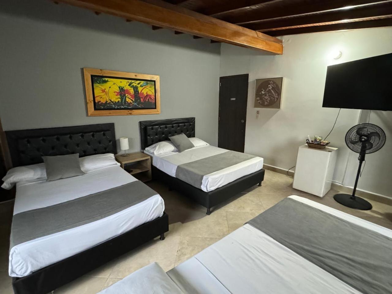 Gemas San Joaquin 1 Hotel Medellin Luaran gambar